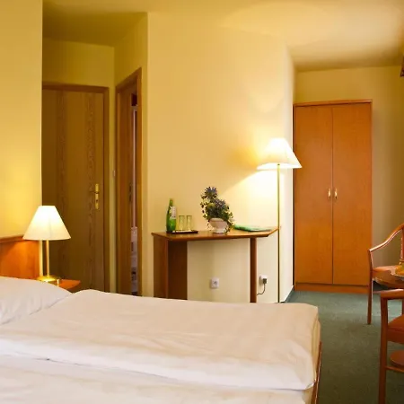 Hotel Na Jezere